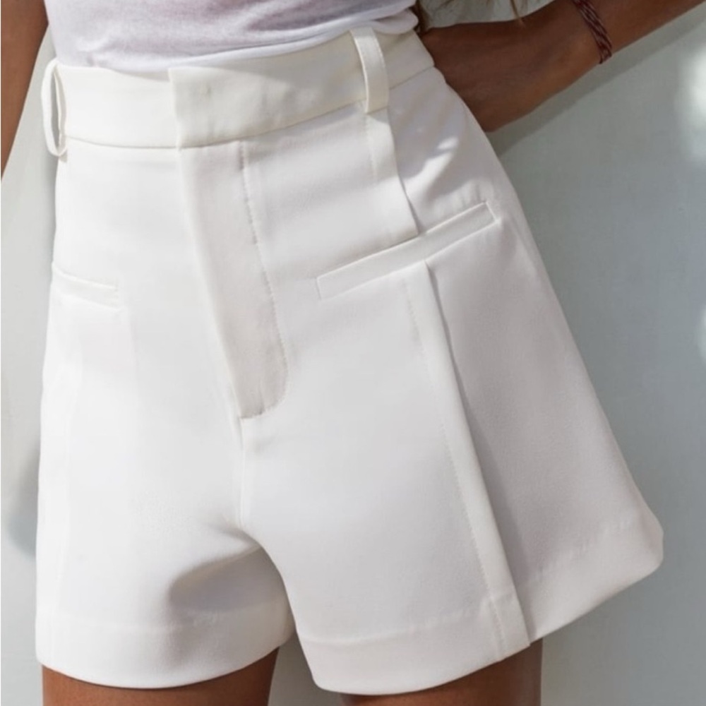 White Zara High Waist Shorts XS Summer Old Money Aesthetic